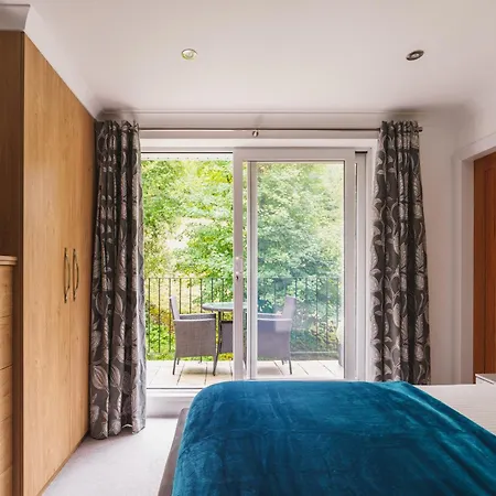 Beechwood Brook, 3 Bed, 3 Bath, Parking, 보우네스온윈더미어
