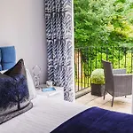 Beechwood Brook, 3 Bed, 3 Bath, Parking, Διαμέρισμα