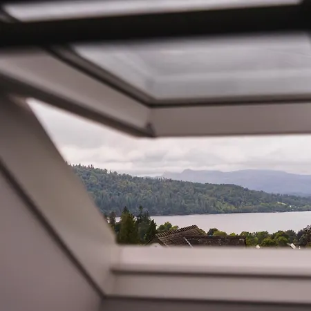 Apartment Beechwood Brook, 3 Bed, 3 Bath, Parking,