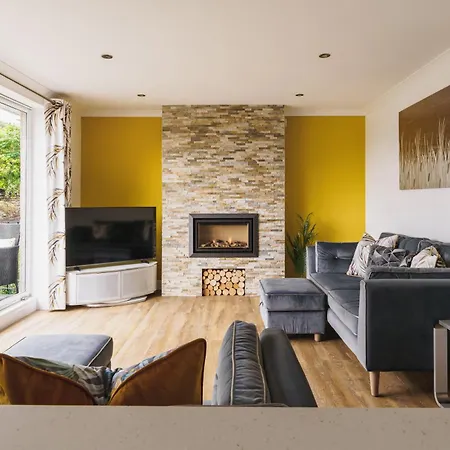 Apartment Beechwood Brook, 3 Bed, 3 Bath, Parking, Bowness-on-Windermere