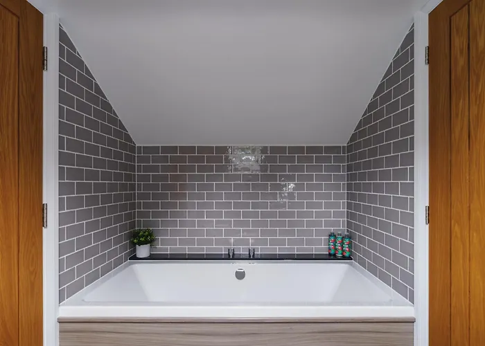 Beechwood Brook, 3 Bed, 3 Bath, Parking, Bowness-on-Windermere